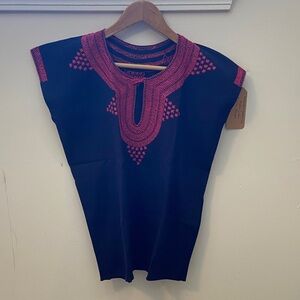Traditional Mexican hand sewn and embroidered blusa